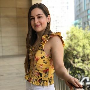 Meet your Posher, Perla